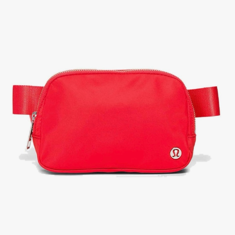 NWT lululemon athletica Everywhere Belt Bag
